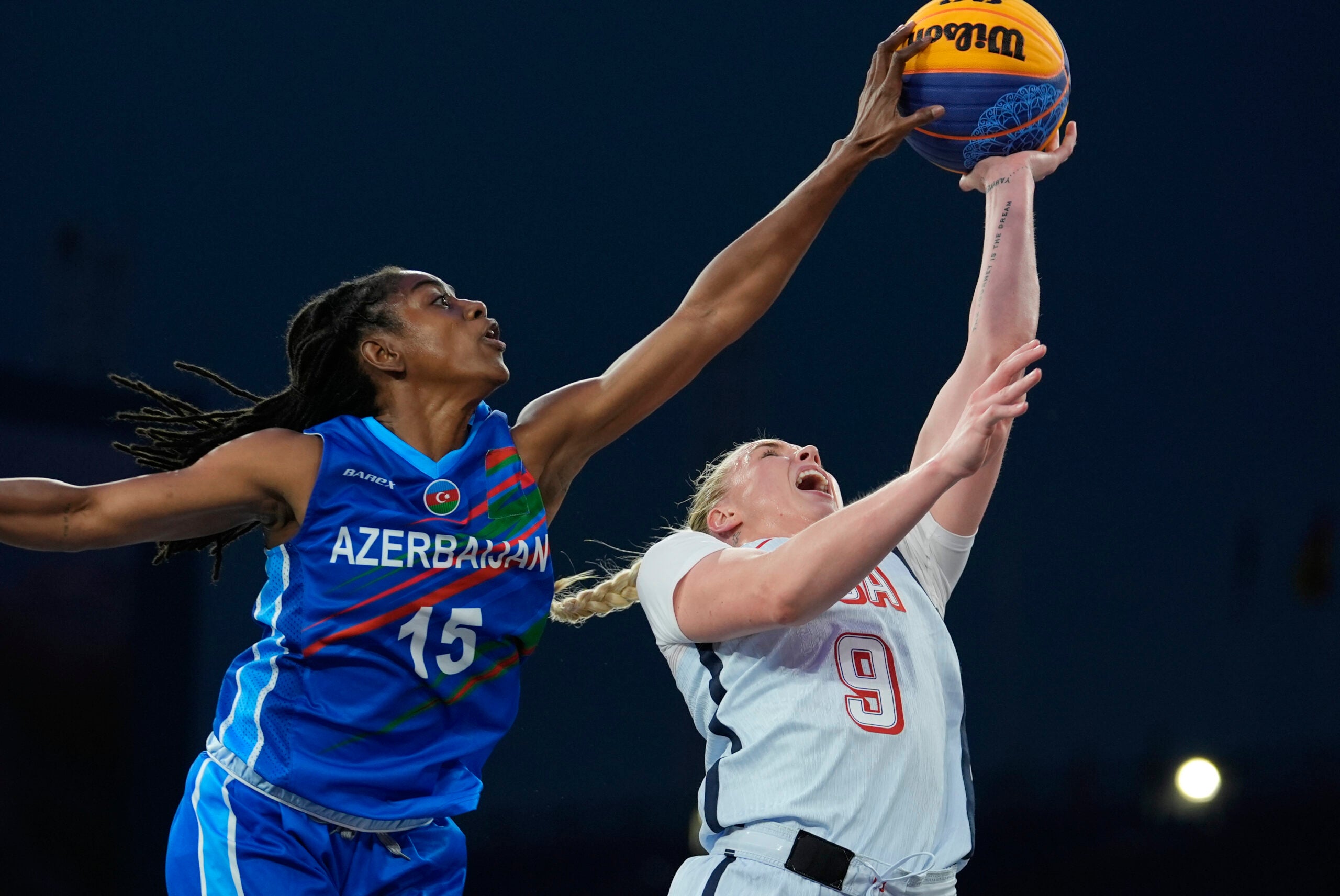 Defending champion U.S. women fall to 0-2 in 3×3 basketball pool play with 20-17 loss to Azerbaijan – Boston.com