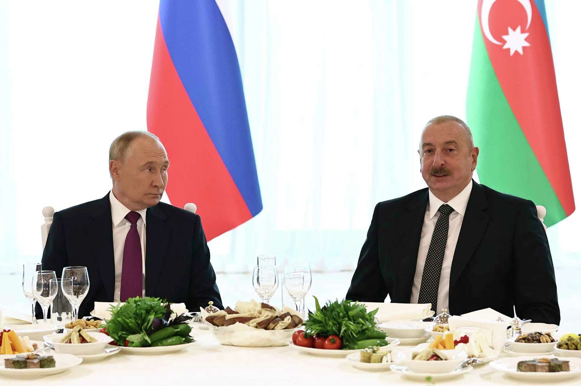 Putin meets Azerbaijani president in Baku to strengthen ties as regional tensions persist – Hindustan Times